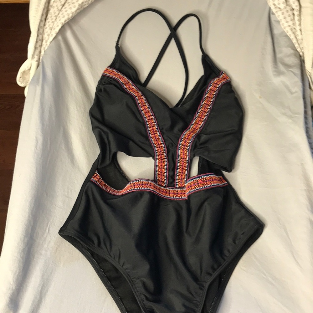 One piece swim suit